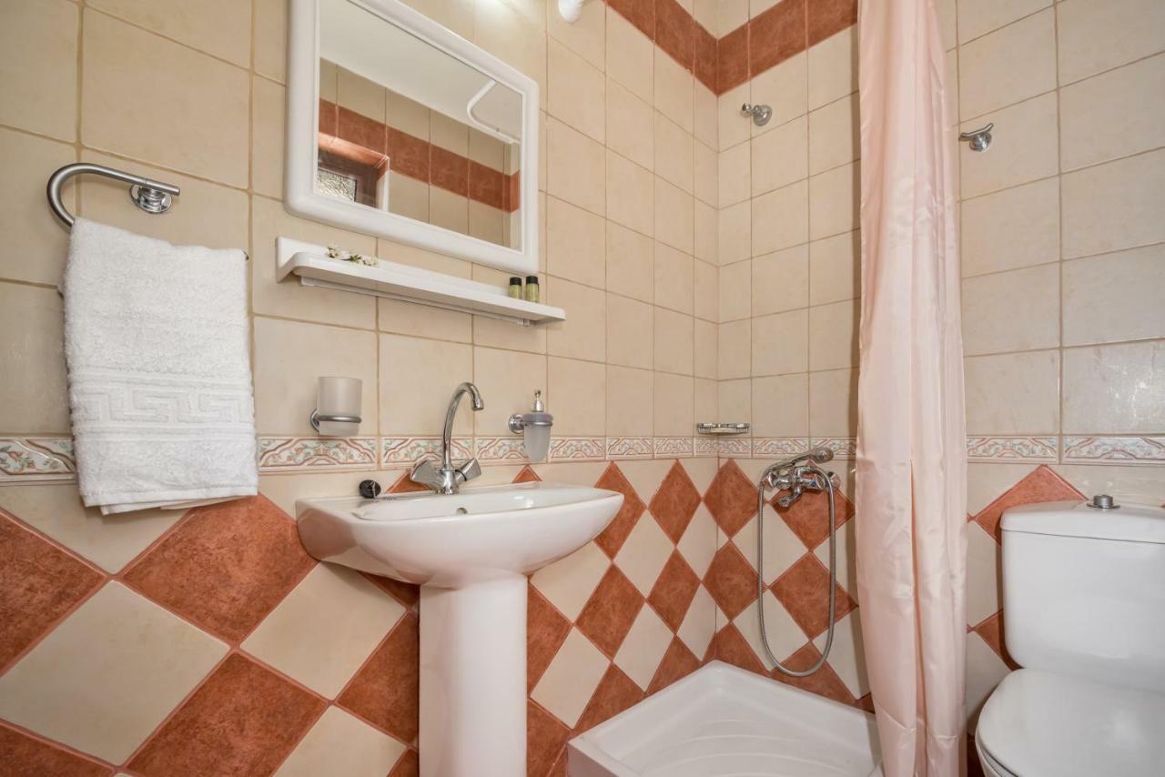 Omalos Gianni'S House Екстериор снимка